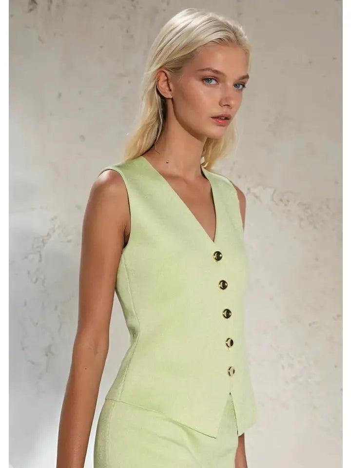 Anna Sleeveless Button Top