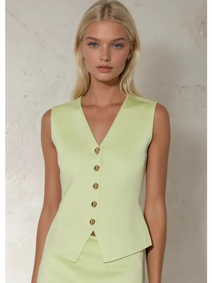 Anna Sleeveless Button Top